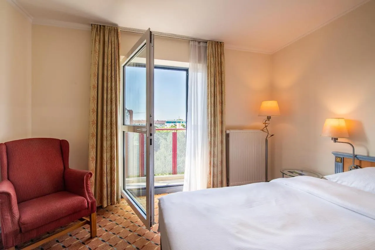 Ana Living Munich By Arthotel Ana 3*,